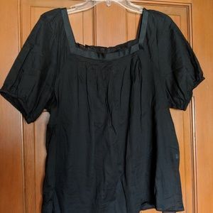 Black lightweight top